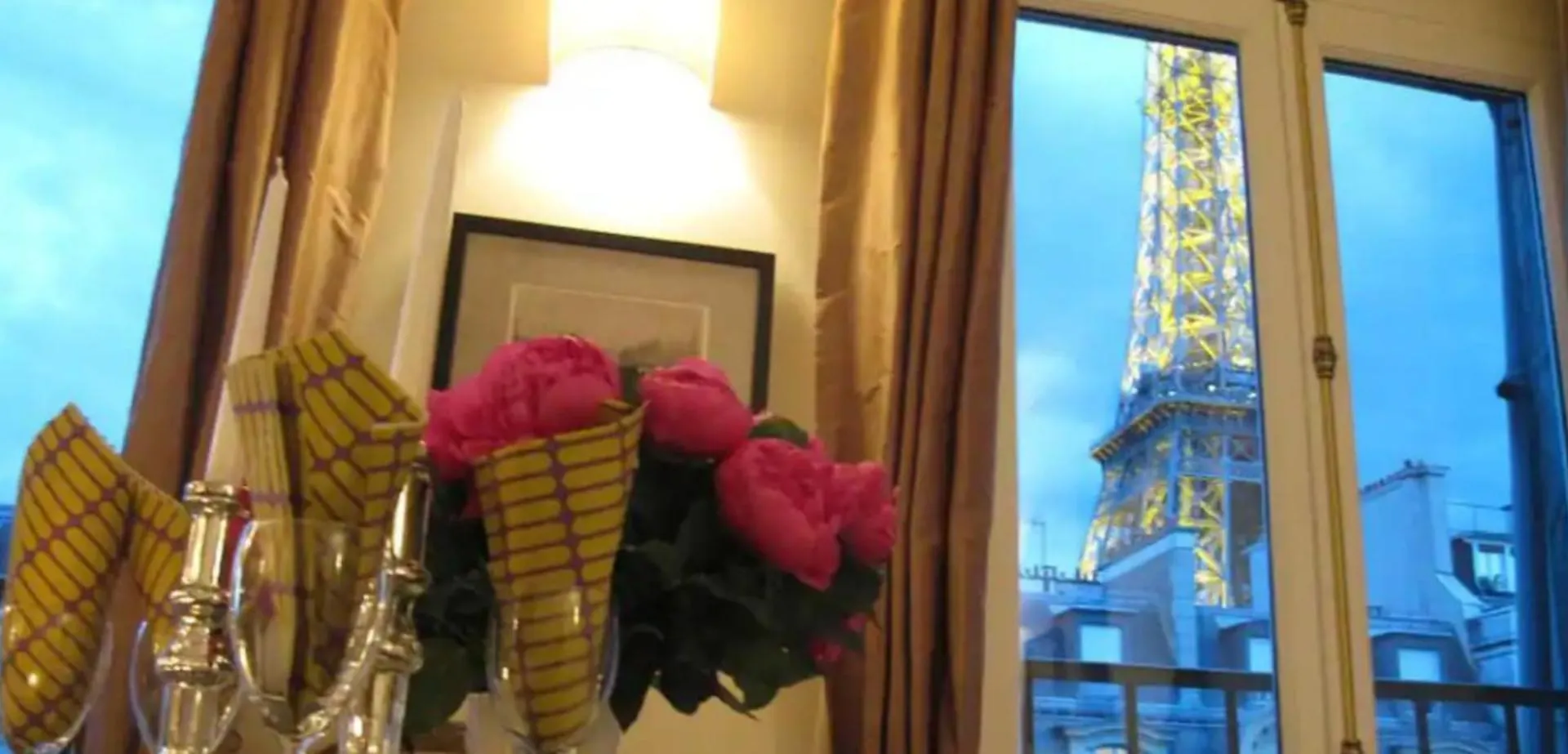 Apartment 27 Avenue De La Bourdonnais 75007 Chablis Paris